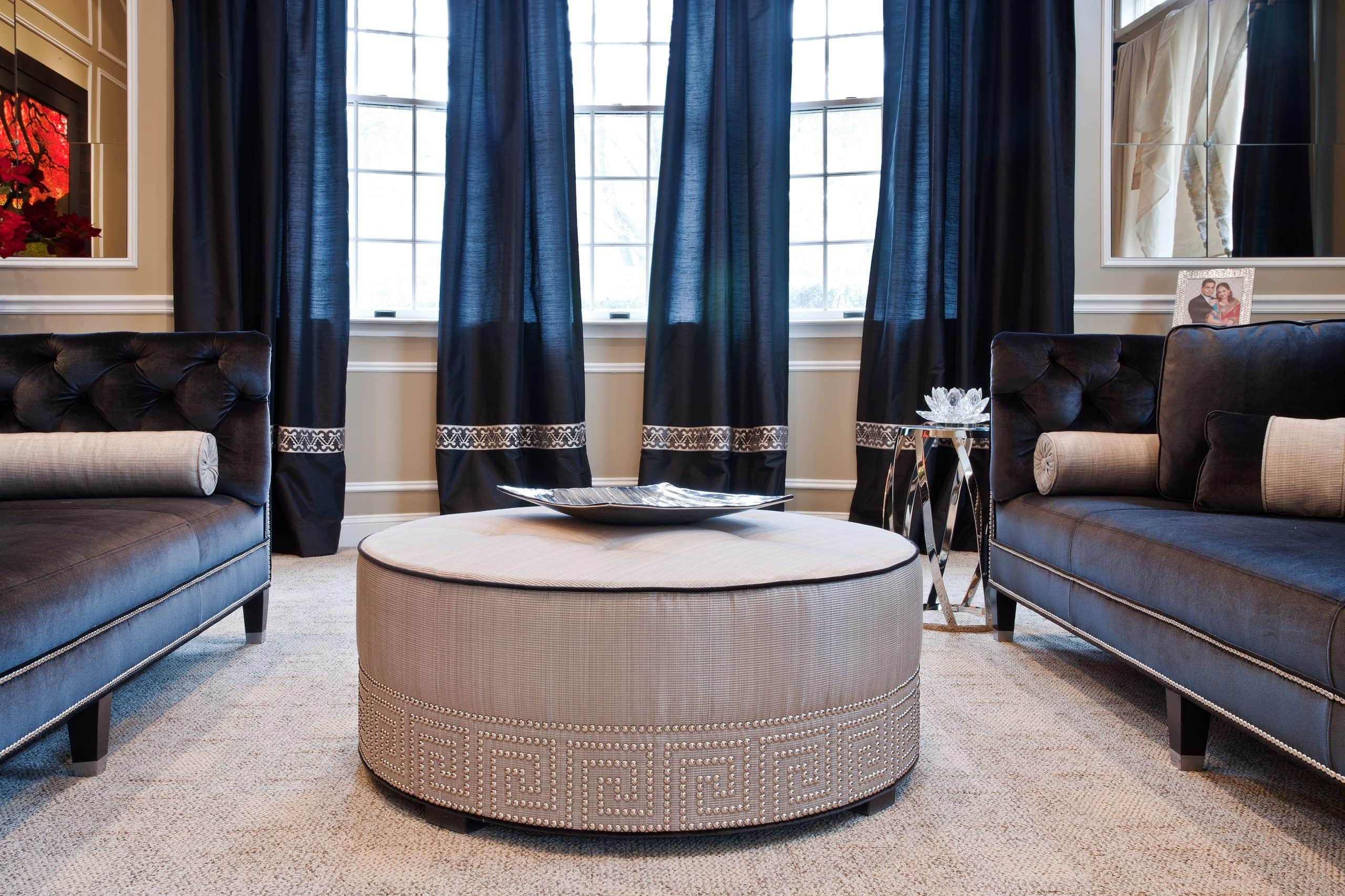 Sitting room interior design near Mill Neck, Long Island