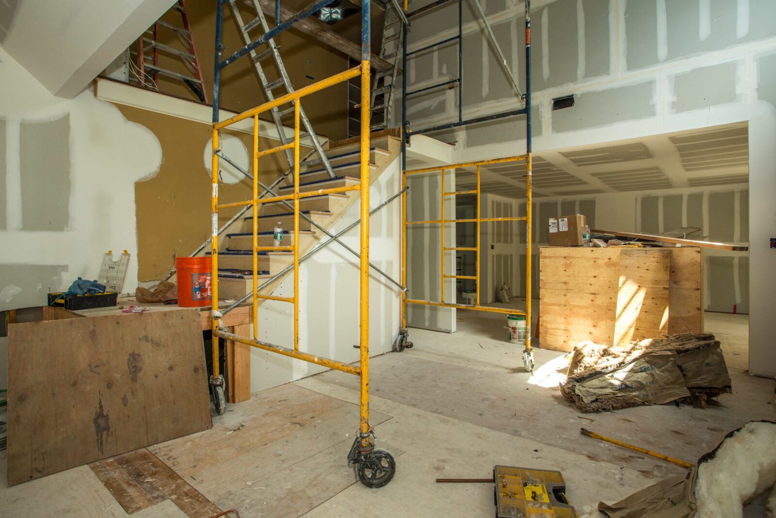 Country Pointe NY entry way interior design before renovation