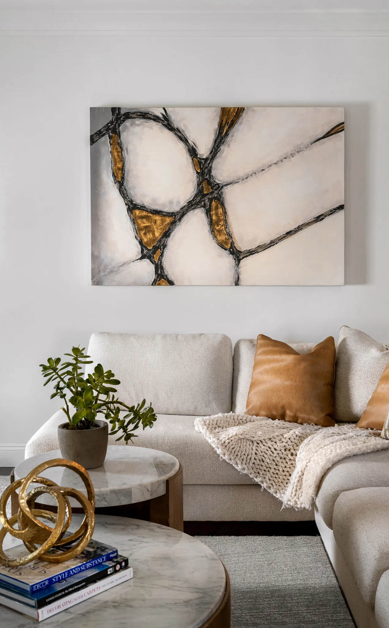 Living rooms and family rooms are the heart of the home. Robyn designs spaces that are stylish yet livable — warm, layered interiors that work beautifully for everyday life and entertaining alike.